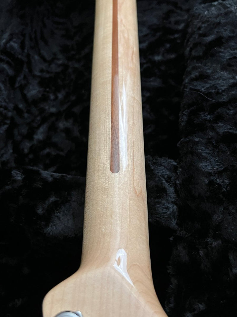 SOLD - Fender Custom Classic Stratocaster Blonde 2000 JC stamp - Mahar's Vintage Guitars