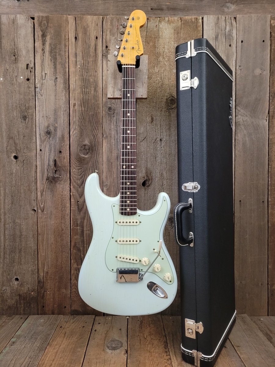 SOLD - Fender Custom Shop 1959 Stratocaster Journeyman Limited Edition relic Sonic Blue 2016 - Mahar's Vintage Guitars