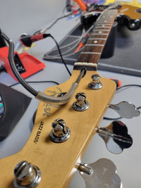 SOLD - Fender Deluxe Active Jazz Bass MIM 2002 - Mahar's Vintage Guitars
