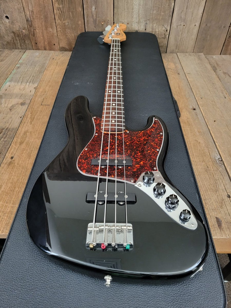 SOLD - Fender Deluxe Active Jazz Bass MIM 2002 - Mahar's Vintage Guitars