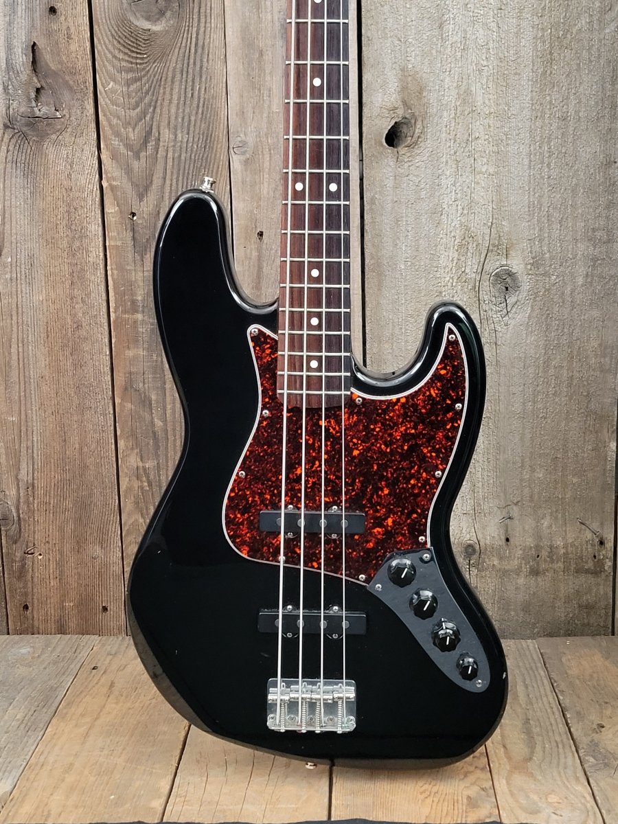SOLD - Fender Deluxe Active Jazz Bass MIM 2002 - Mahar's Vintage Guitars