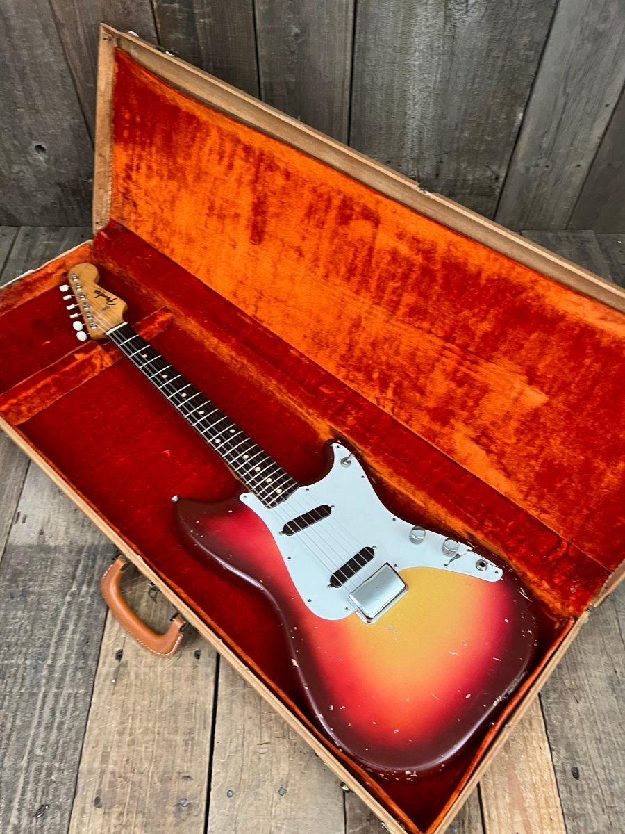 SOLD - Fender Duo-Sonic 1961 Maroon burst – Mahar's Vintage Guitars