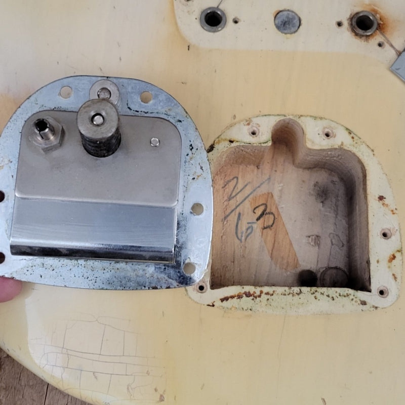 SOLD - Fender Jaguar Blond over Ash - 1963 - Mahar's Vintage Guitars