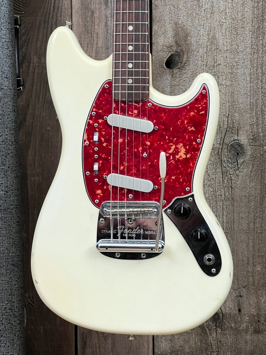 SOLD - Fender Mustang 1965 Olympic White with slab fretboard - Mahar's Vintage Guitars