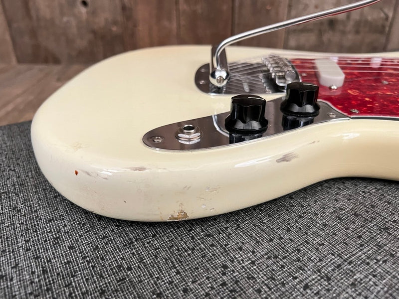 SOLD - Fender Mustang 1965 Olympic White with slab fretboard - Mahar's Vintage Guitars