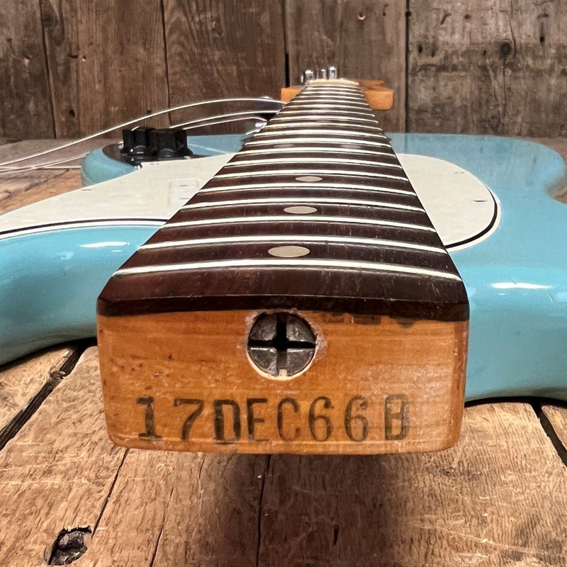 SOLD - Fender Mustang Bass 1966 Blue - Mahar's Vintage Guitars