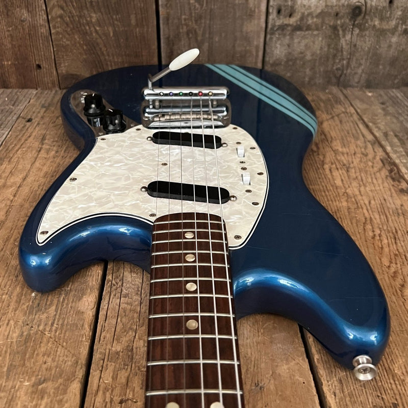 SOLD - Fender Mustang Competion Blue Burgundy 1972 - Mahar's Vintage Guitars