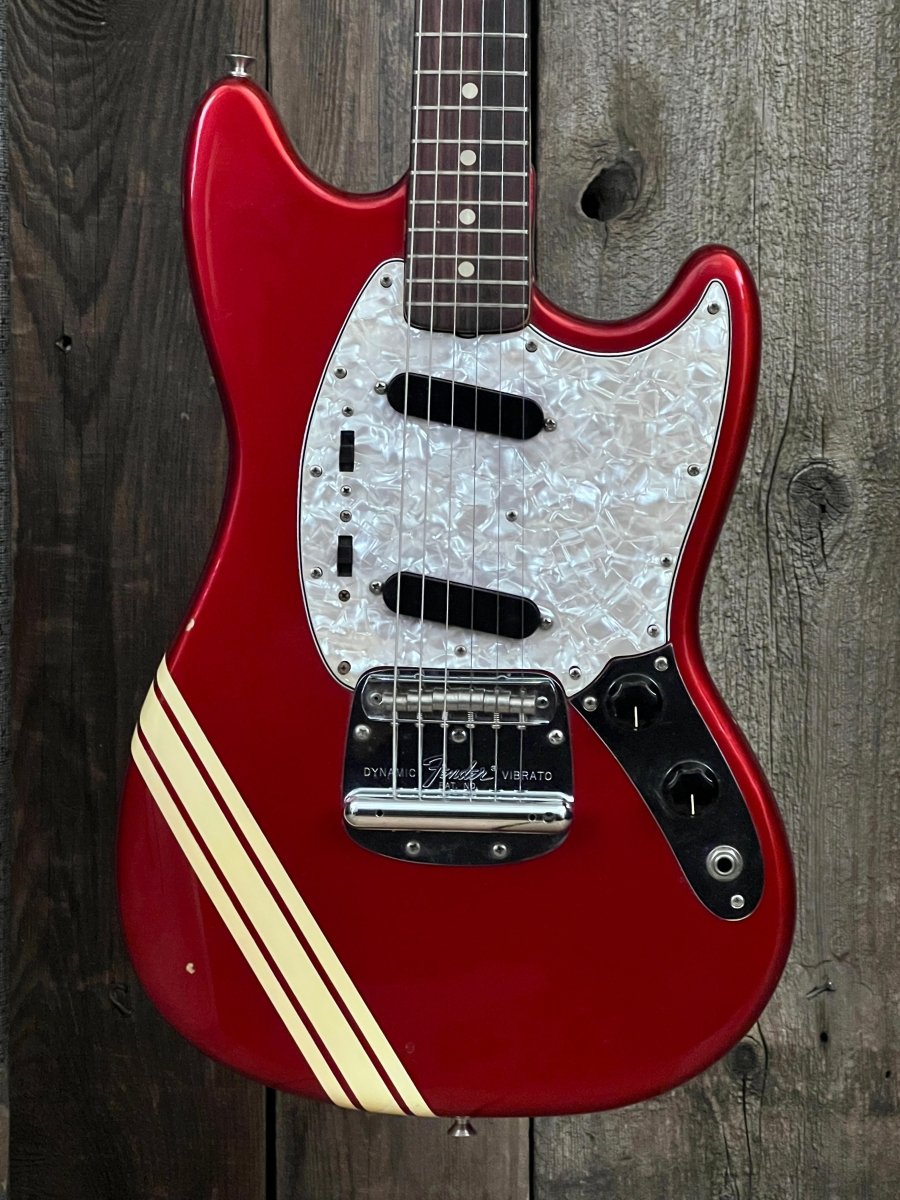 SOLD - Fender Mustang Competition 1971 Competition Red - Mahar's Vintage Guitars