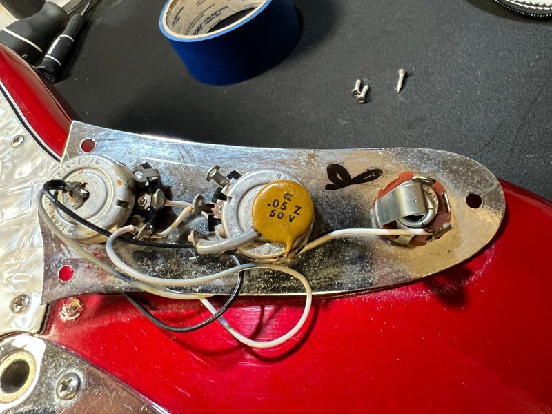 SOLD - Fender Mustang Competition 1971 Competition Red - Mahar's Vintage Guitars