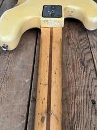 SOLD - Fender Precision Bass 1976 Olympic White - Mahar's Vintage Guitars