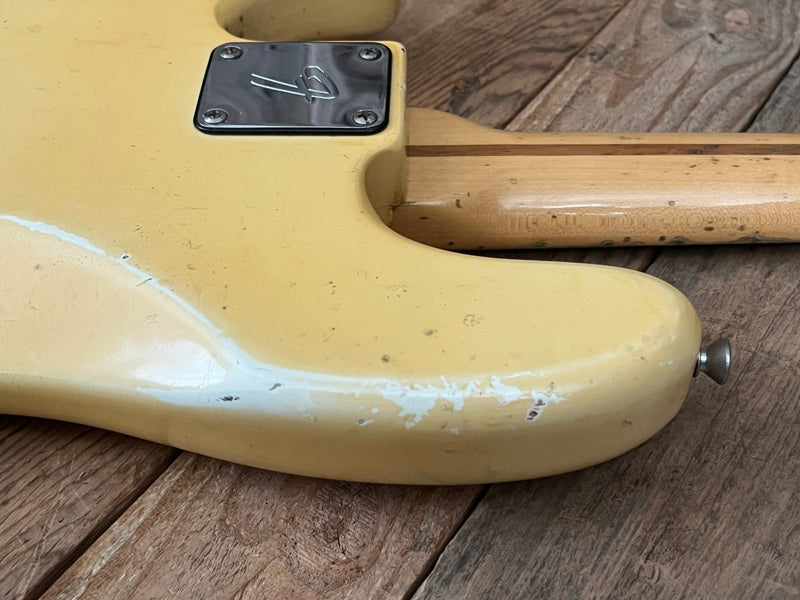 SOLD - Fender Precision Bass 1976 Olympic White - Mahar's Vintage Guitars