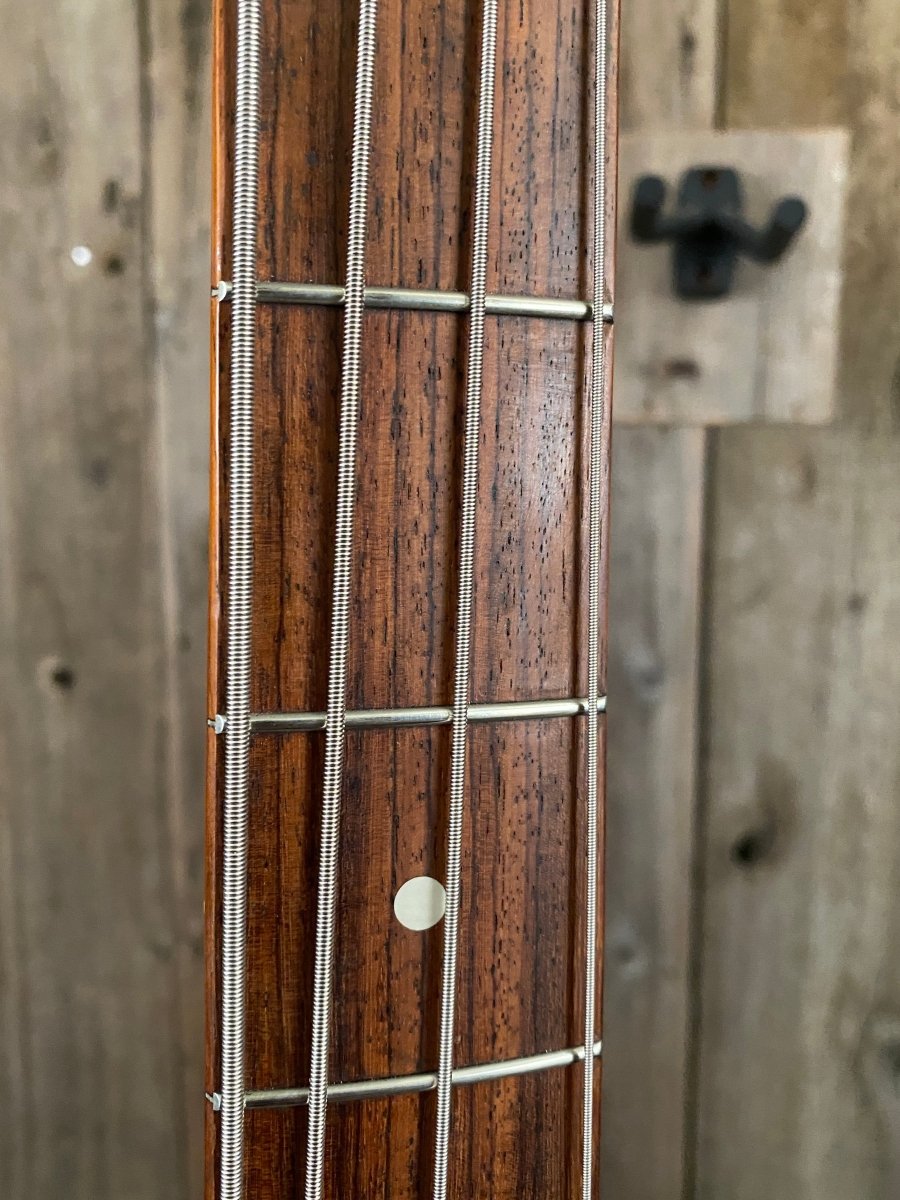 SOLD - Fender Precision Bass '62 Reissue PB62 AVRI American Vintage series 1987 - Mahar's Vintage Guitars