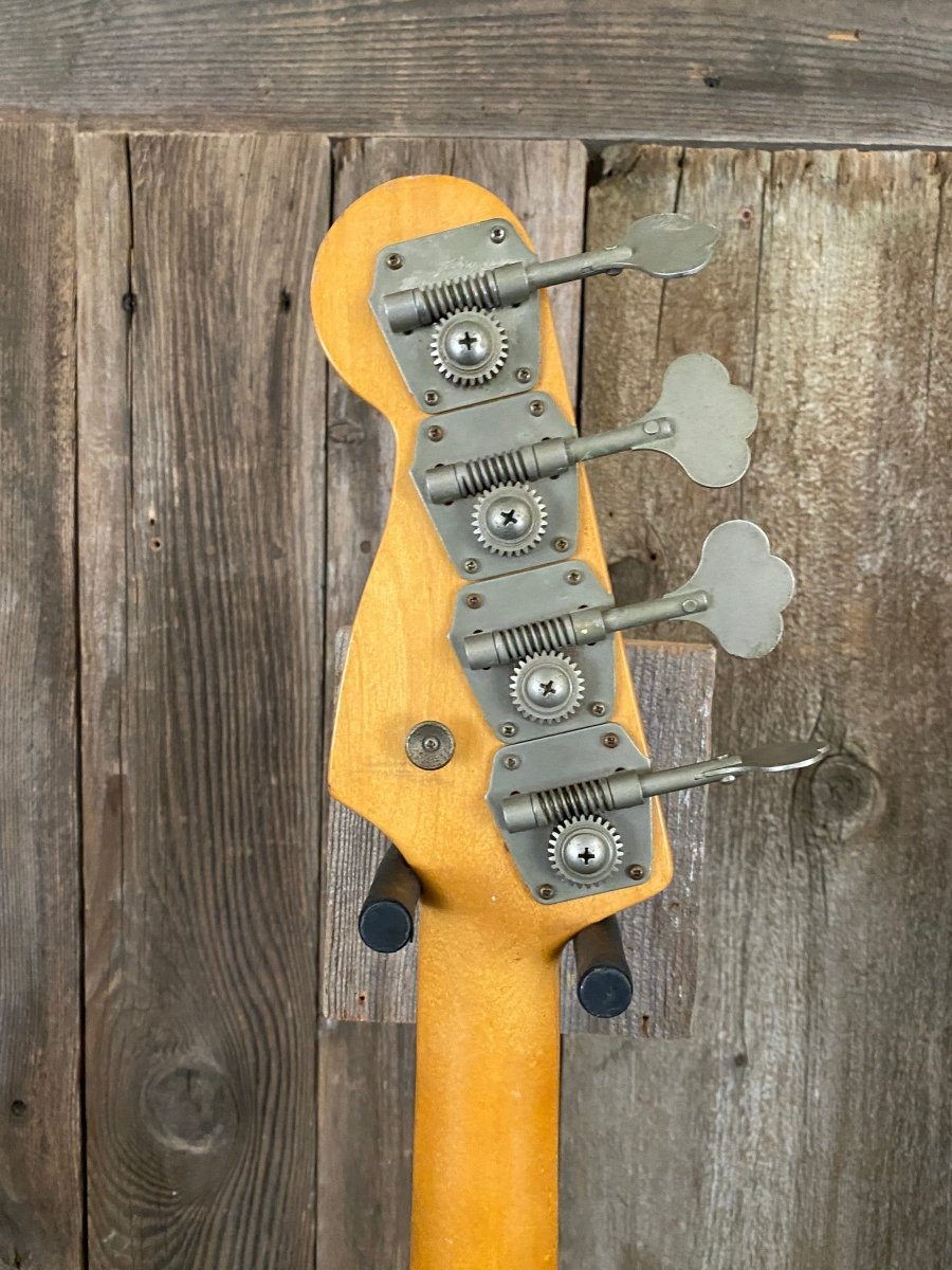 SOLD - Fender Precision Bass '62 Reissue PB62 AVRI American Vintage series 1987 - Mahar's Vintage Guitars