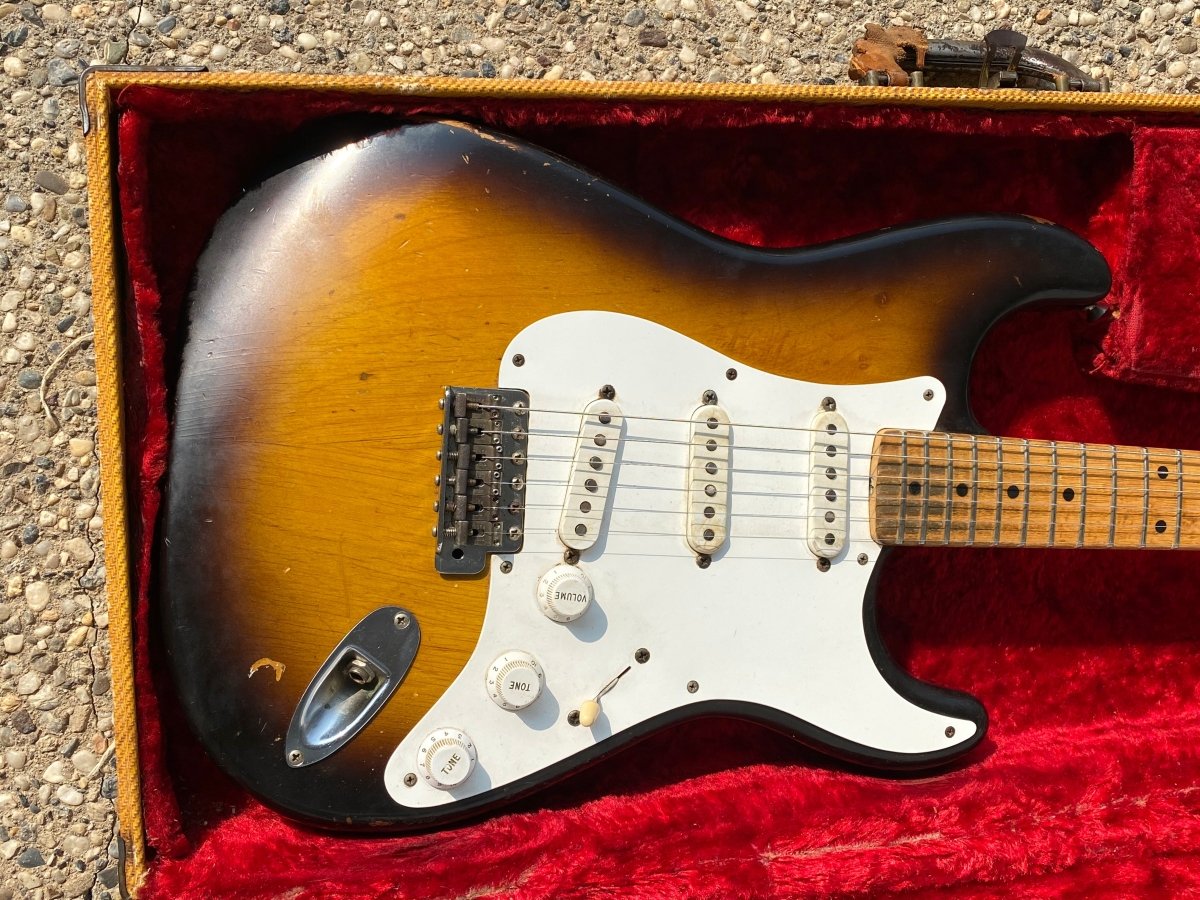 SOLD - Fender Stratocaster 1957 – Mahar's Vintage Guitars