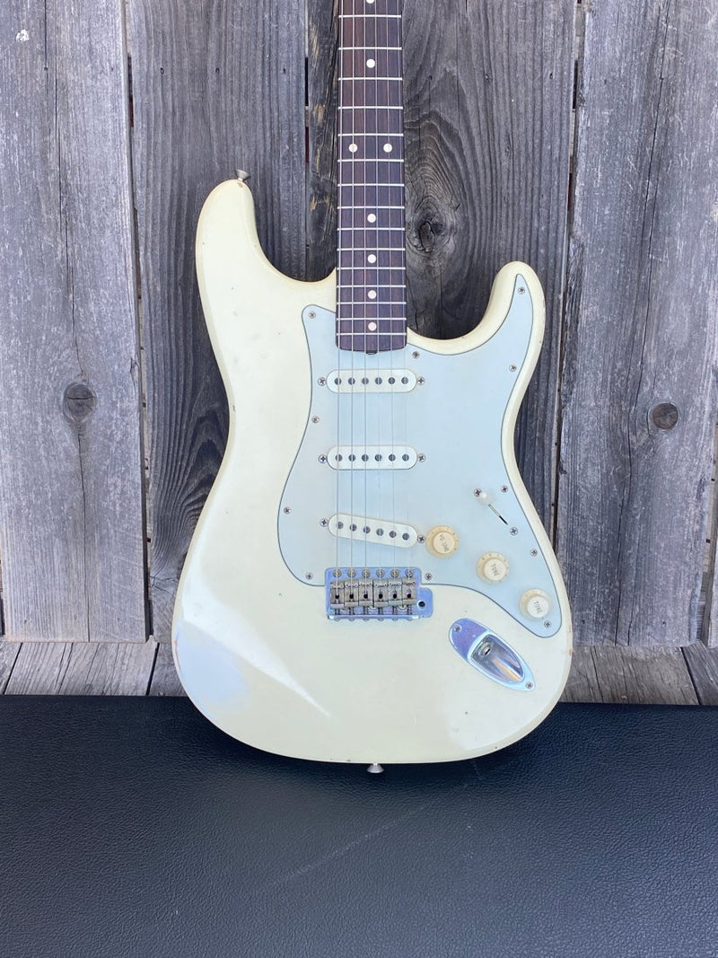 SOLD - Fender Stratocaster 1960 Relic 1997 Cunetto Cruz era - Mahar's Vintage Guitars