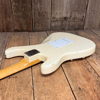 SOLD - Fender Stratocaster 1960 Relic Cunetto Era Olympic White - Mahar's Vintage Guitars