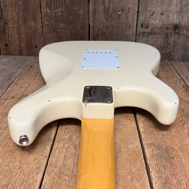 SOLD - Fender Stratocaster 1960 Relic Cunetto Era Olympic White - Mahar's Vintage Guitars