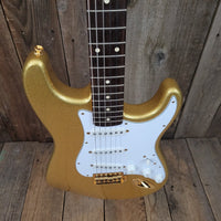 SOLD - Fender Stratocaster 1962 Custom Shop Gold Sparkle 1993 - Mahar's Vintage Guitars