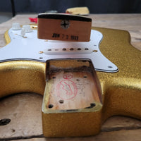 SOLD - Fender Stratocaster 1962 Custom Shop Gold Sparkle 1993 - Mahar's Vintage Guitars
