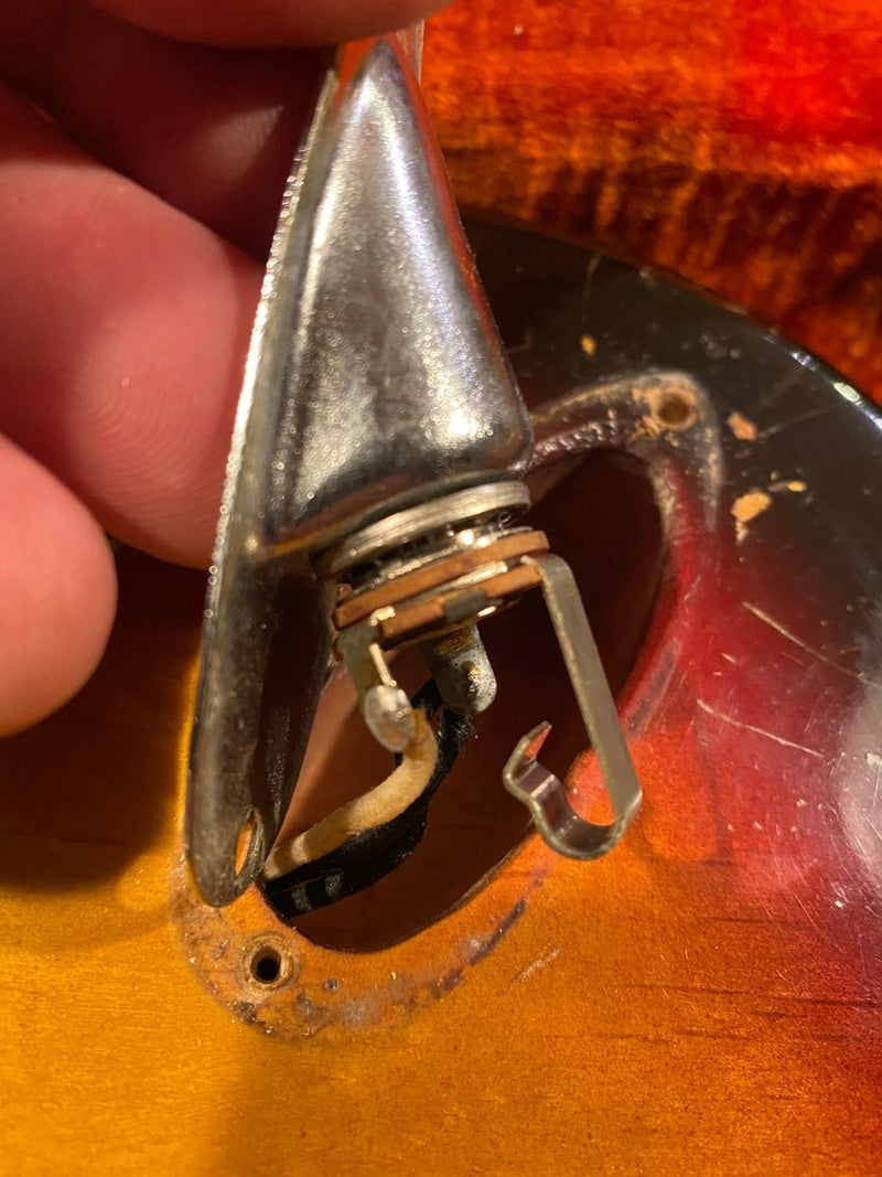 SOLD - Fender Stratocaster 1963 - Mahar's Vintage Guitars