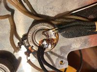 SOLD - Fender Stratocaster 1964 - Mahar's Vintage Guitars