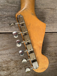 SOLD - Fender Stratocaster 1964 - Mahar's Vintage Guitars