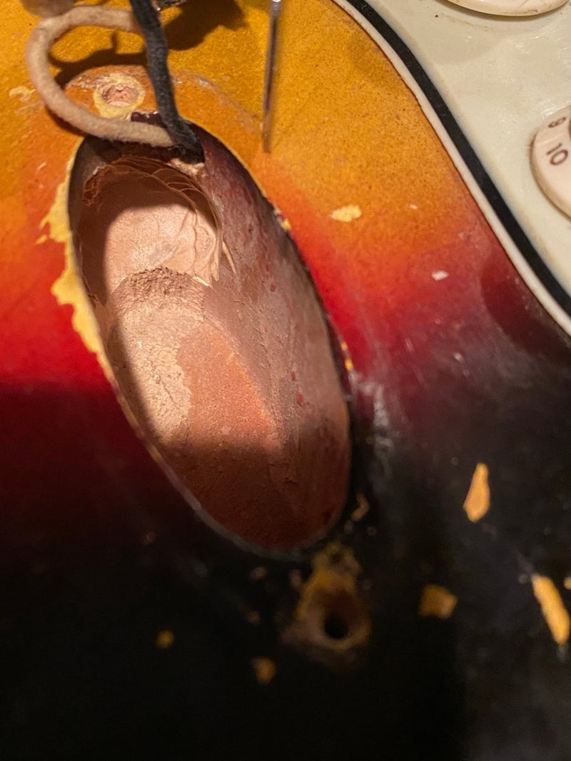 SOLD - Fender Stratocaster 1964 - Mahar's Vintage Guitars
