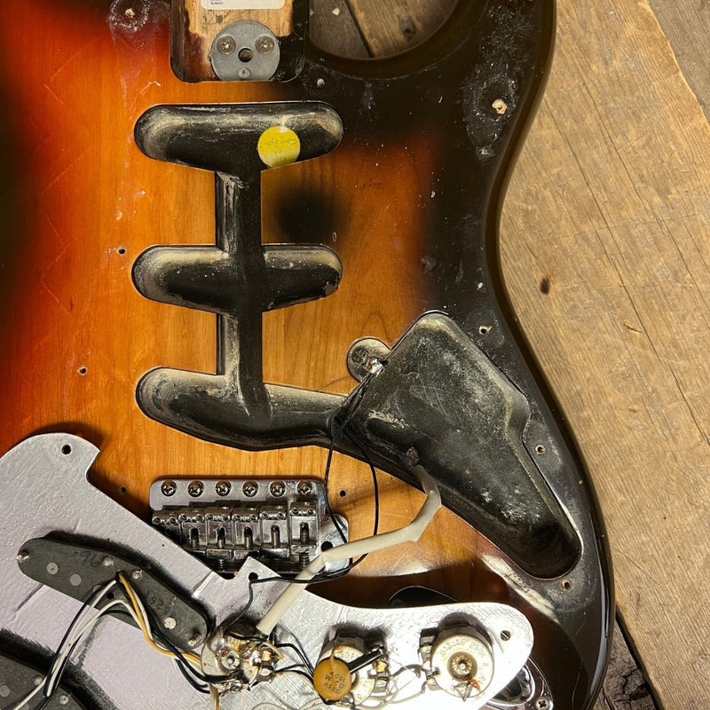 SOLD - Fender Stratocaster 1980 Sunburst - Mahar's Vintage Guitars