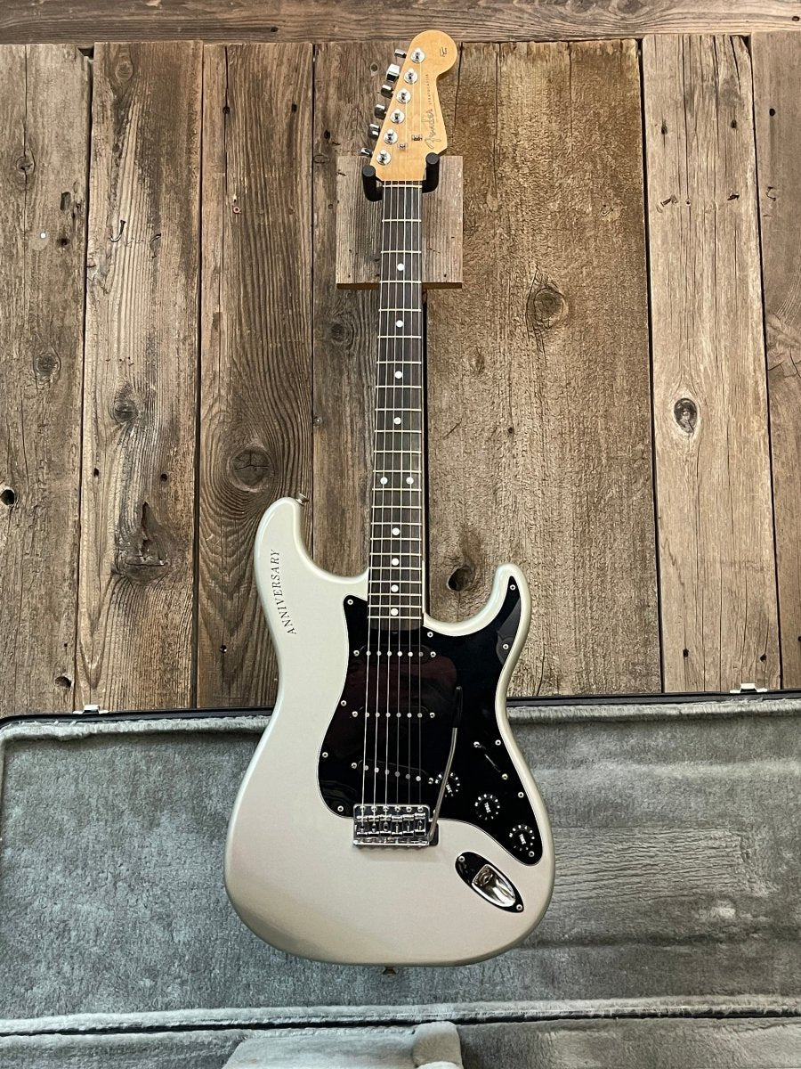 SOLD - Fender Stratocaster 25th Anniversary 1979 Silver - Mahar's Vintage Guitars