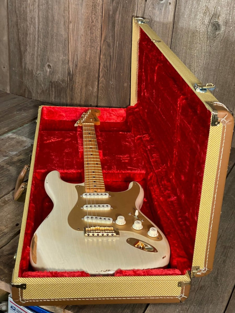 SOLD - Fender Stratocaster 56 Relic Mary Kaye 2005 Custom Shop - Mahar's Vintage Guitars