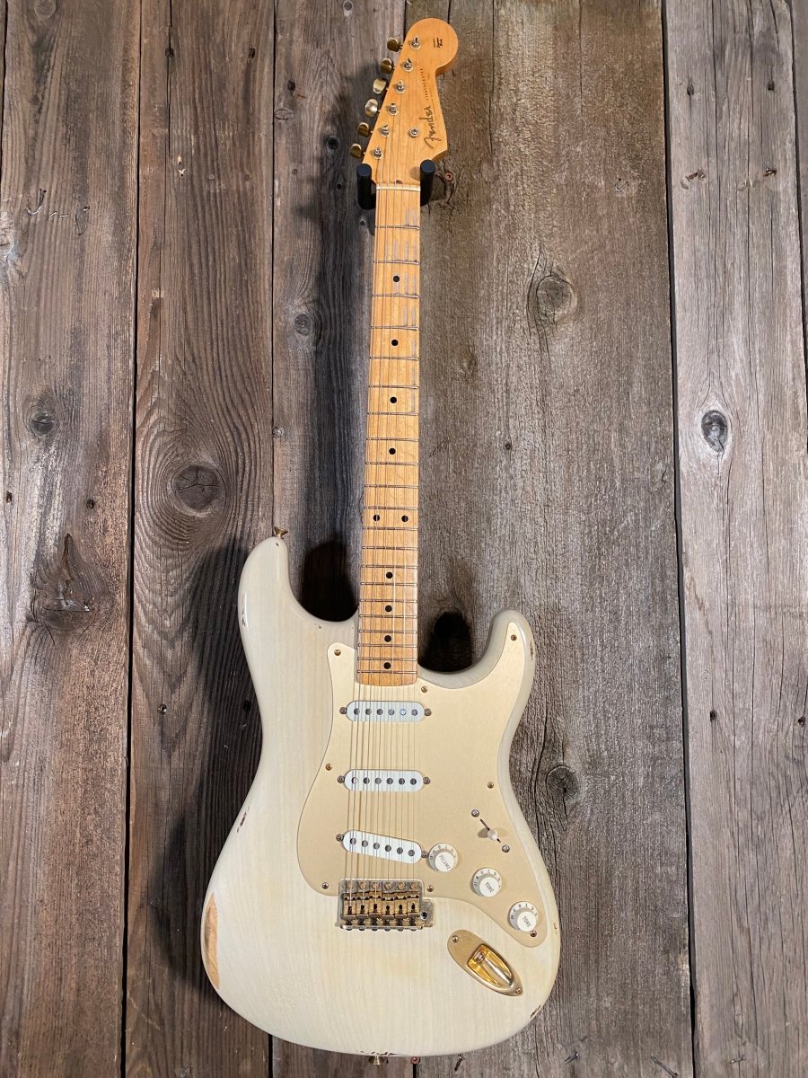 SOLD - Fender Stratocaster 56 Relic Mary Kaye 2005 Custom Shop - Mahar's Vintage Guitars