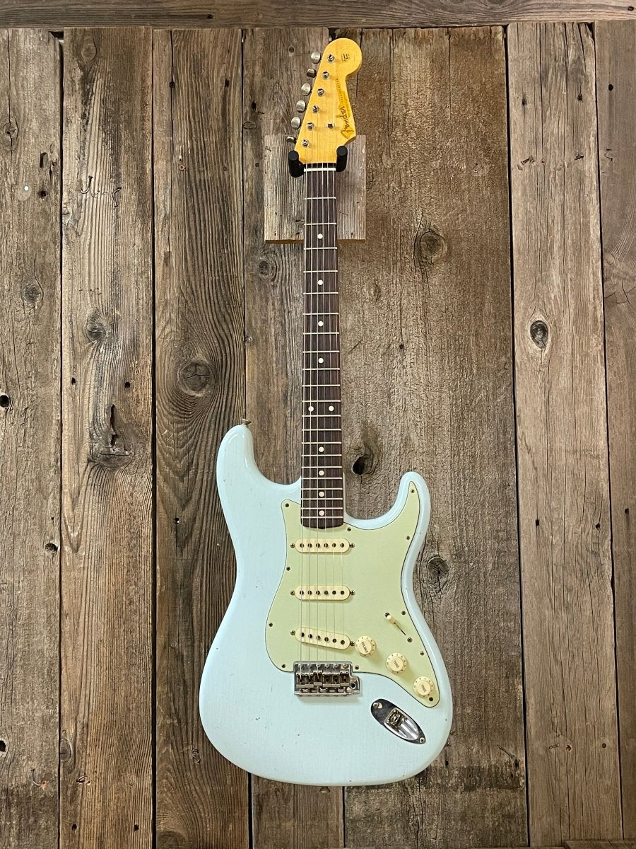 SOLD - Fender Stratocaster '61 Journeyman Limited Custom Collection Faded Sonic Blue 2016 - Mahar's Vintage Guitars