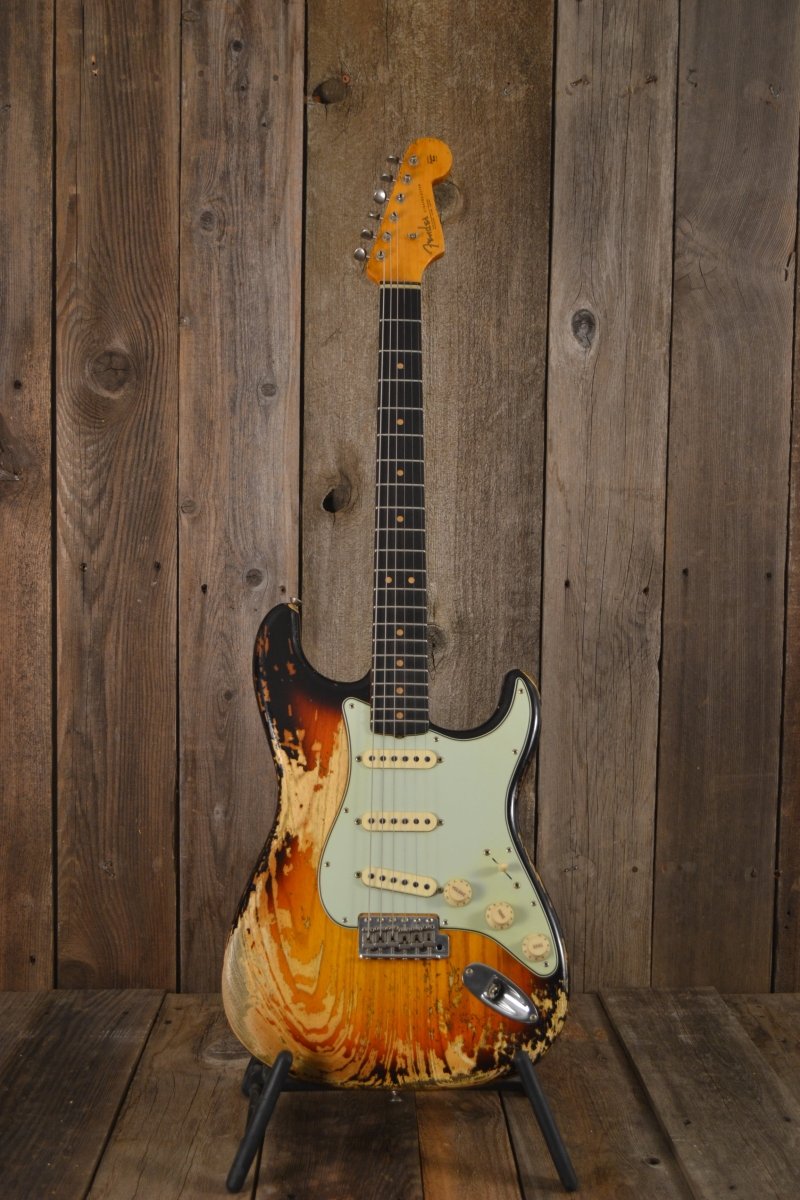 SOLD - Fender Stratocaster 63 Super Heavy Relic Limited Edition 2019 - Mahar's Vintage Guitars