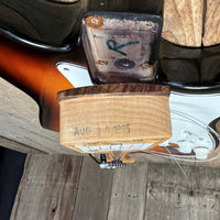 SOLD - Fender Stratocaster American Standard 1995 Sunburst - Mahar's Vintage Guitars