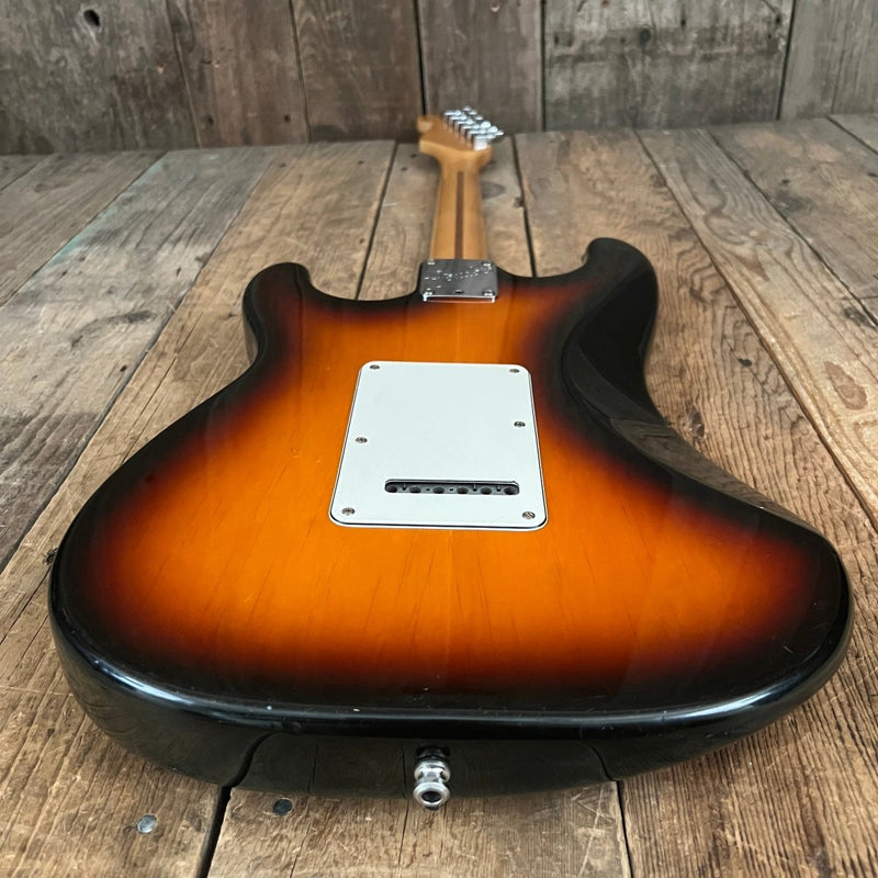 SOLD - Fender Stratocaster American Standard 1995 Sunburst - Mahar's Vintage Guitars
