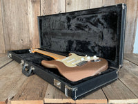 SOLD - Fender Stratocaster Custom Shop American Classic Champagne Sparkle 1995 - Mahar's Vintage Guitars