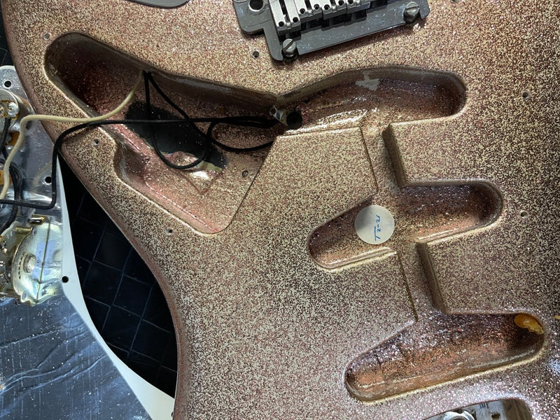 SOLD - Fender Stratocaster Custom Shop American Classic Champagne Sparkle 1995 - Mahar's Vintage Guitars