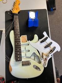 SOLD - Fender Stratocaster Master Design '59 Relic 2005 John English - Mahar's Vintage Guitars