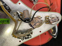 SOLD - Fender Stratocaster Tahitian Coral '60 Limited Edition Relic 2020 - Mahar's Vintage Guitars