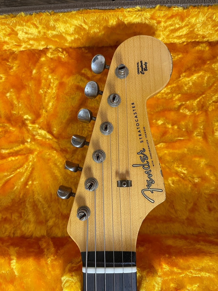 SOLD - Fender Stratocaster Tahitian Coral '60 Limited Edition Relic 2020 - Mahar's Vintage Guitars