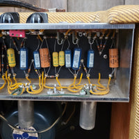 SOLD - Fender Vibrolux 1961 Tweed 5F11 - Mahar's Vintage Guitars