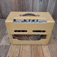 SOLD - Fender Vibrolux 1961 Tweed 5F11 - Mahar's Vintage Guitars