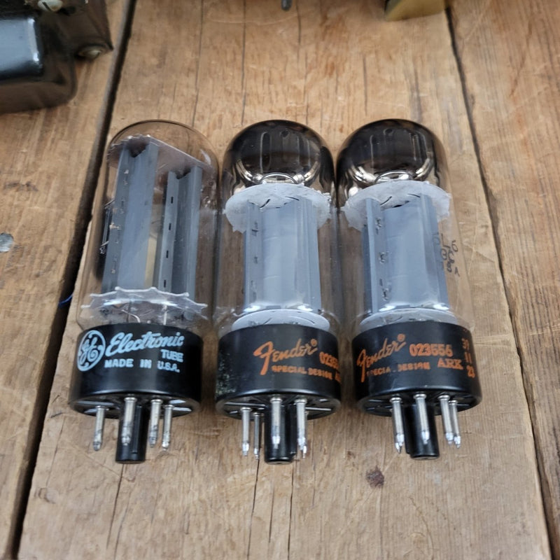 SOLD - Fender Vibrolux 6G11 1962 Brown Tolex - Mahar's Vintage Guitars