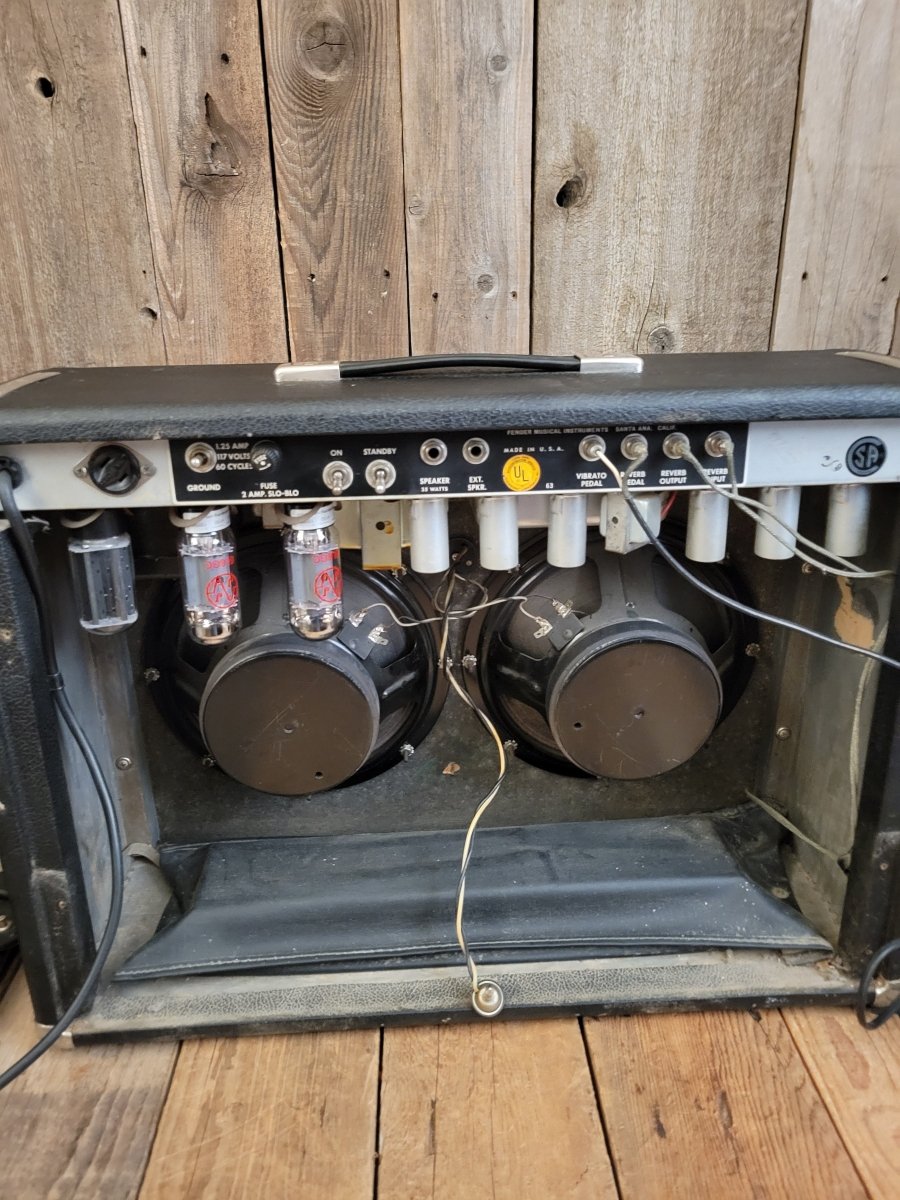 SOLD - Fender Vibrolux Reverb 1970 Vintage Tuber Guitar Amp - Mahar's Vintage Guitars