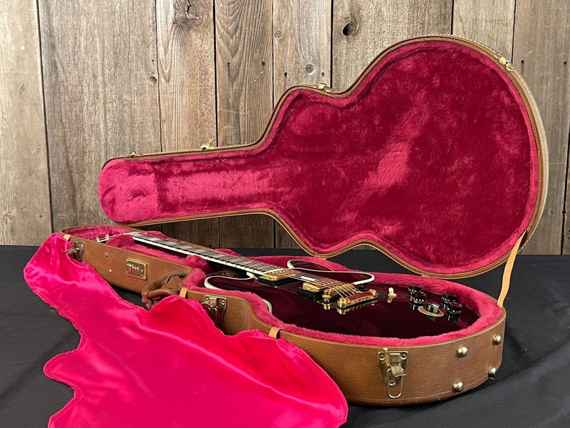 SOLD - Gibson BB King Signature Lucille 2001 - Mahar's Vintage Guitars