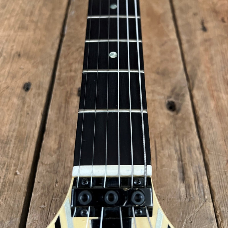 SOLD - Gibson Flying V Designer Series 1984 - Mahar's Vintage Guitars