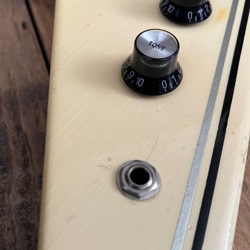SOLD - Gibson Flying V Designer Series 1984 - Mahar's Vintage Guitars
