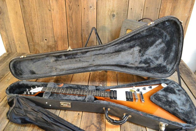 SOLD - Gibson Flying V Limited Edition 2001 - Mahar's Vintage Guitars