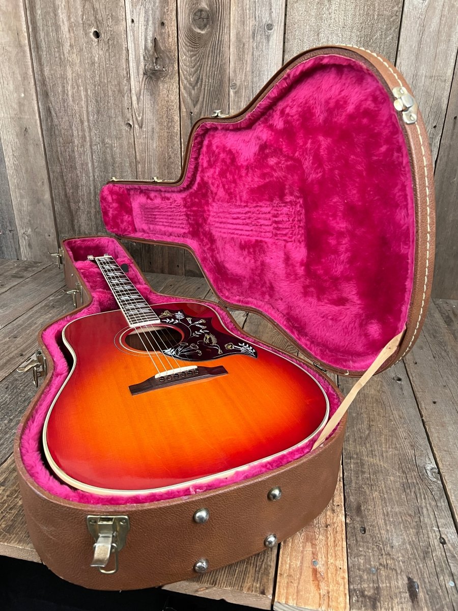 ウメクンママ 　Gibson 100th Anniversary SOLD - Gibson Hummingbird 1994 100th Anniversary – Mahar's Vintage