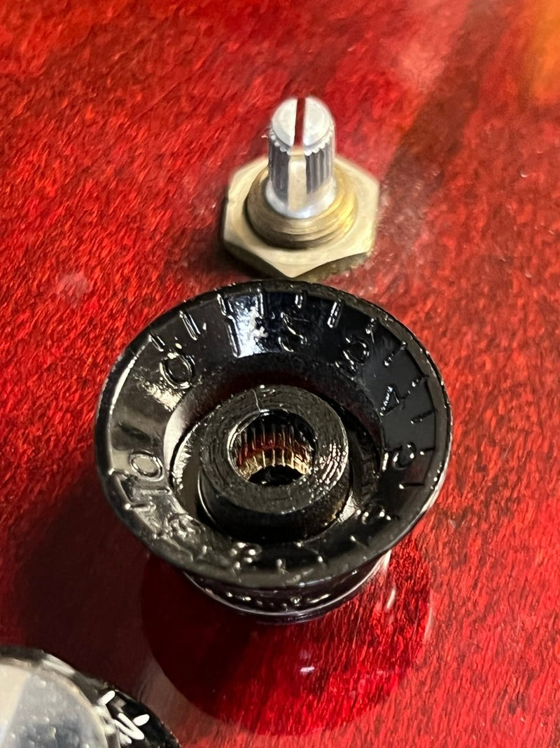 SOLD - Gibson Les Paul Custom 1974 - Mahar's Vintage Guitars
